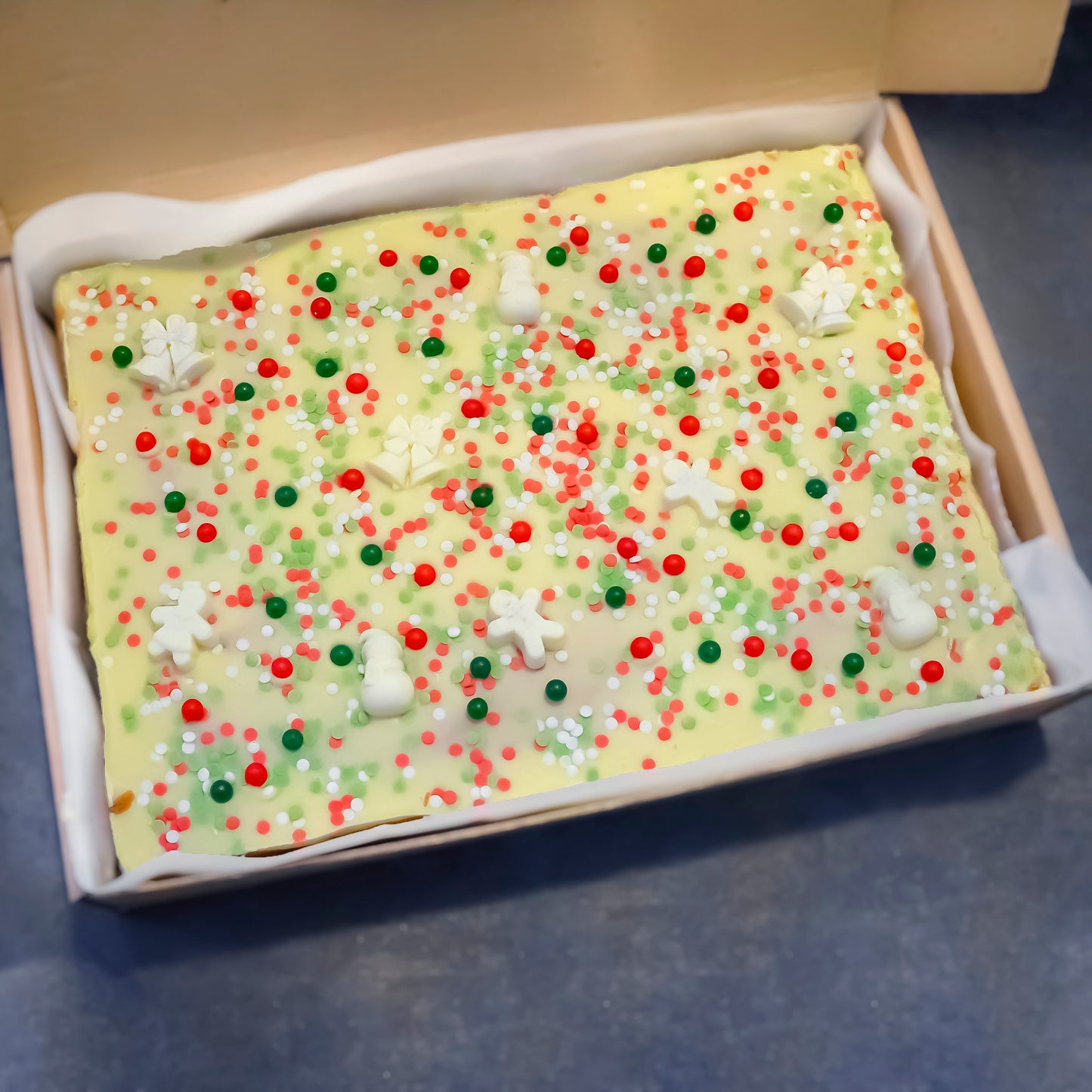 XL Christmas Letterbox Traybake