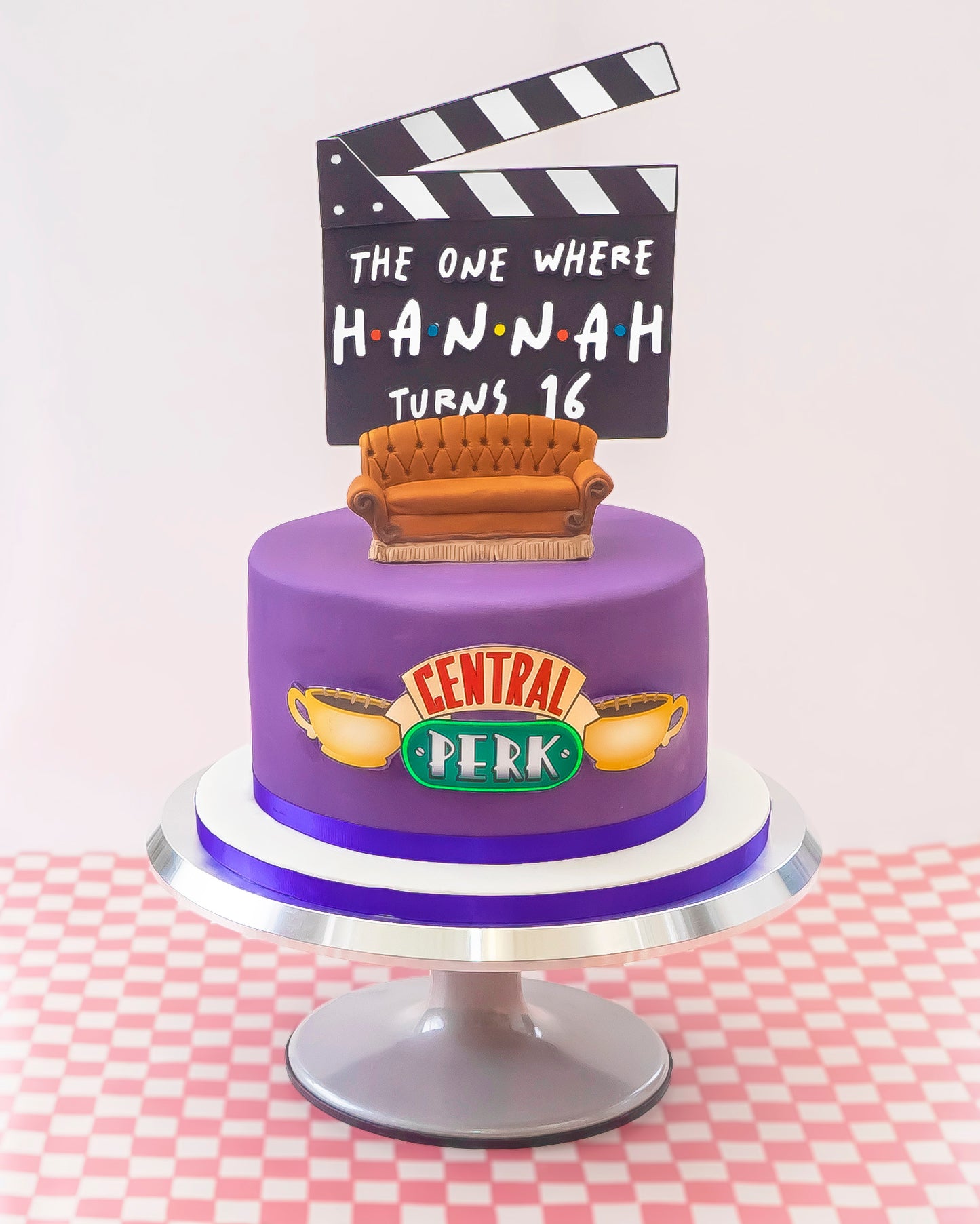 3D Icing “Friends” Sofa